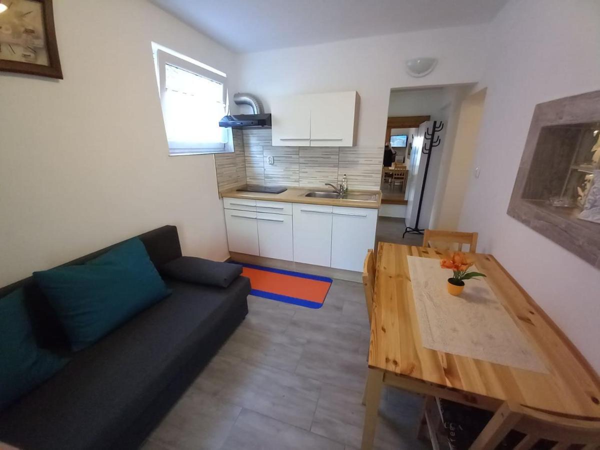 Apartmaji Slatenik بوويتش المظهر الخارجي الصورة