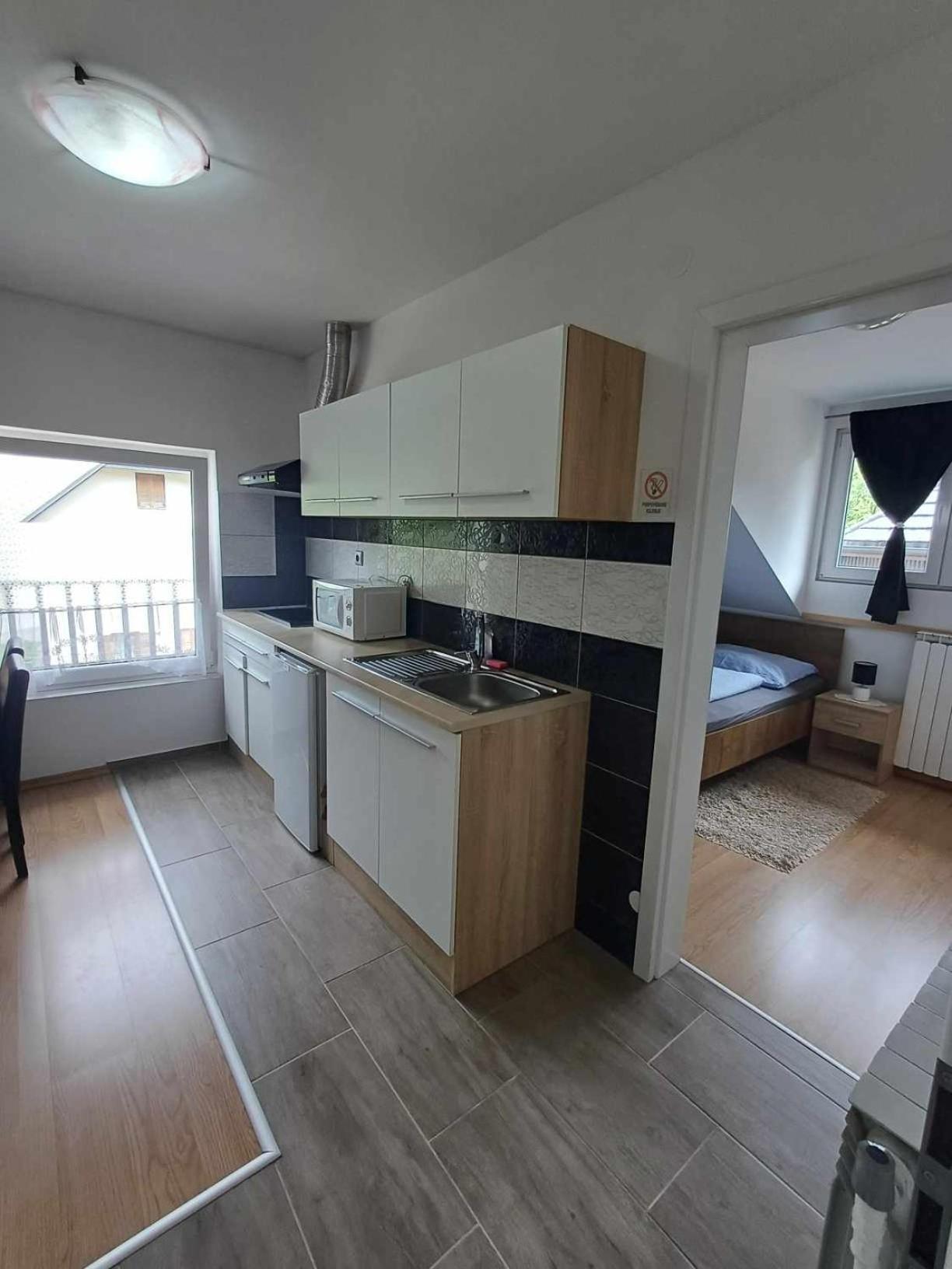 Apartmaji Slatenik بوويتش المظهر الخارجي الصورة