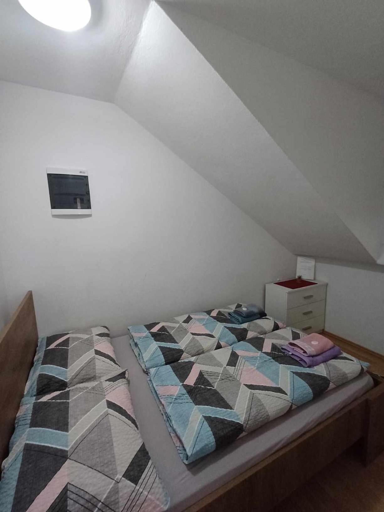 Apartmaji Slatenik بوويتش المظهر الخارجي الصورة