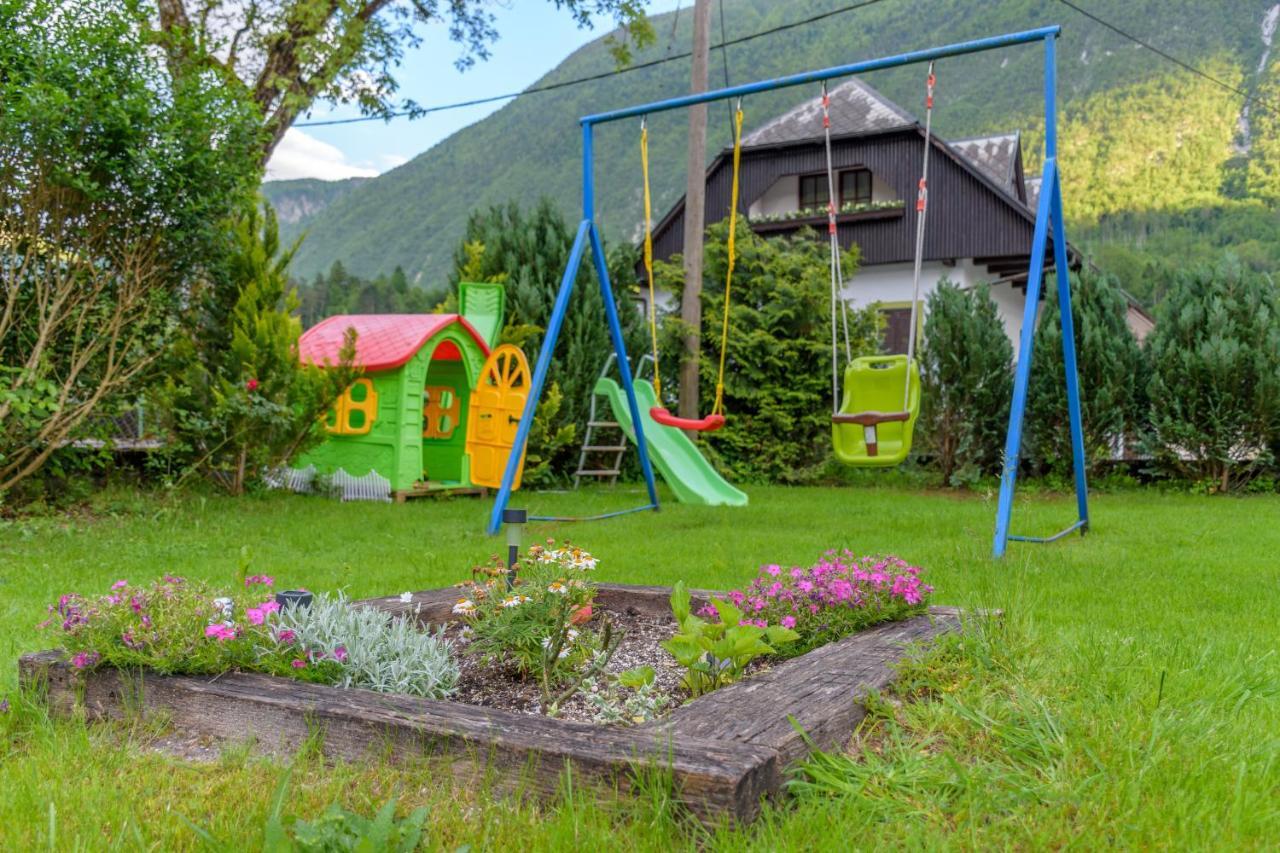 Apartmaji Slatenik بوويتش المظهر الخارجي الصورة