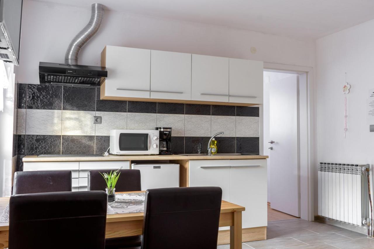 Apartmaji Slatenik بوويتش المظهر الخارجي الصورة