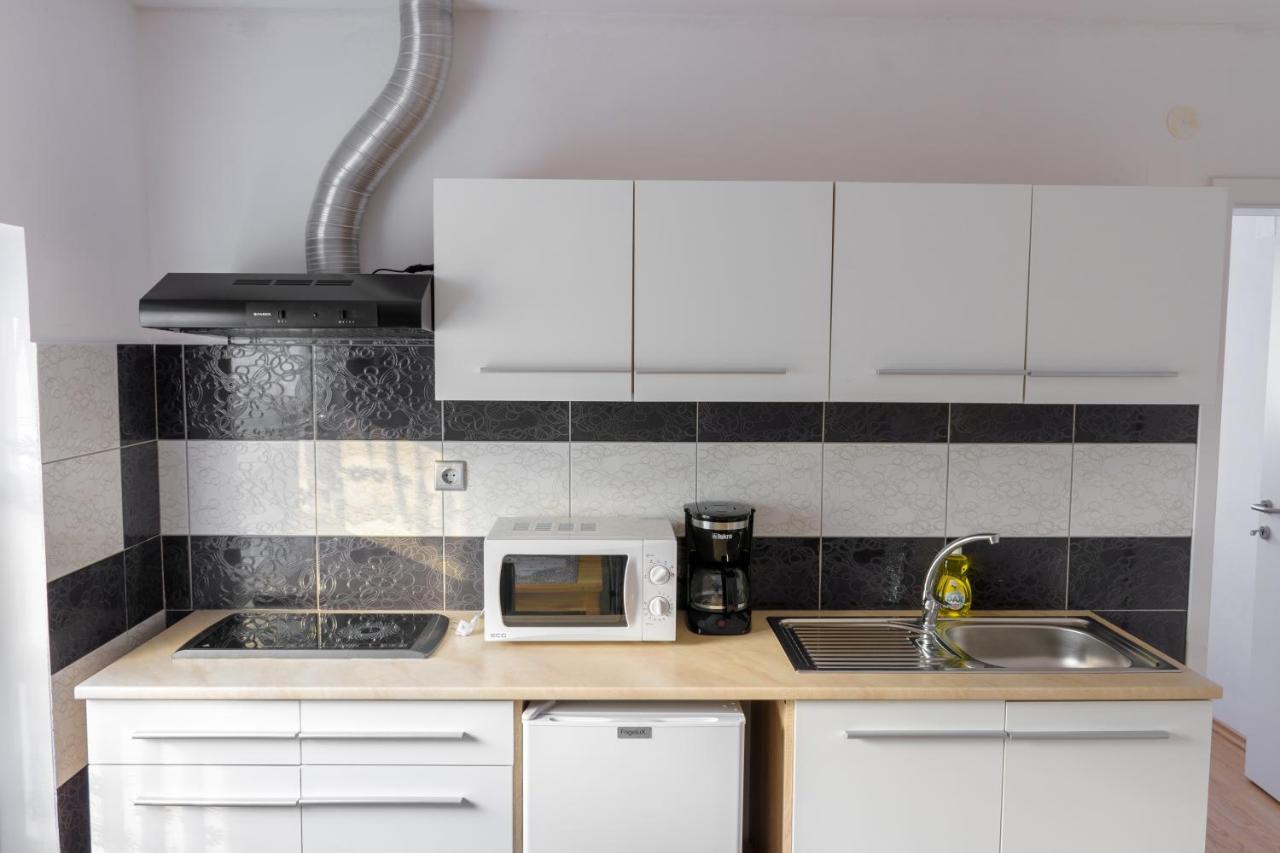 Apartmaji Slatenik بوويتش المظهر الخارجي الصورة