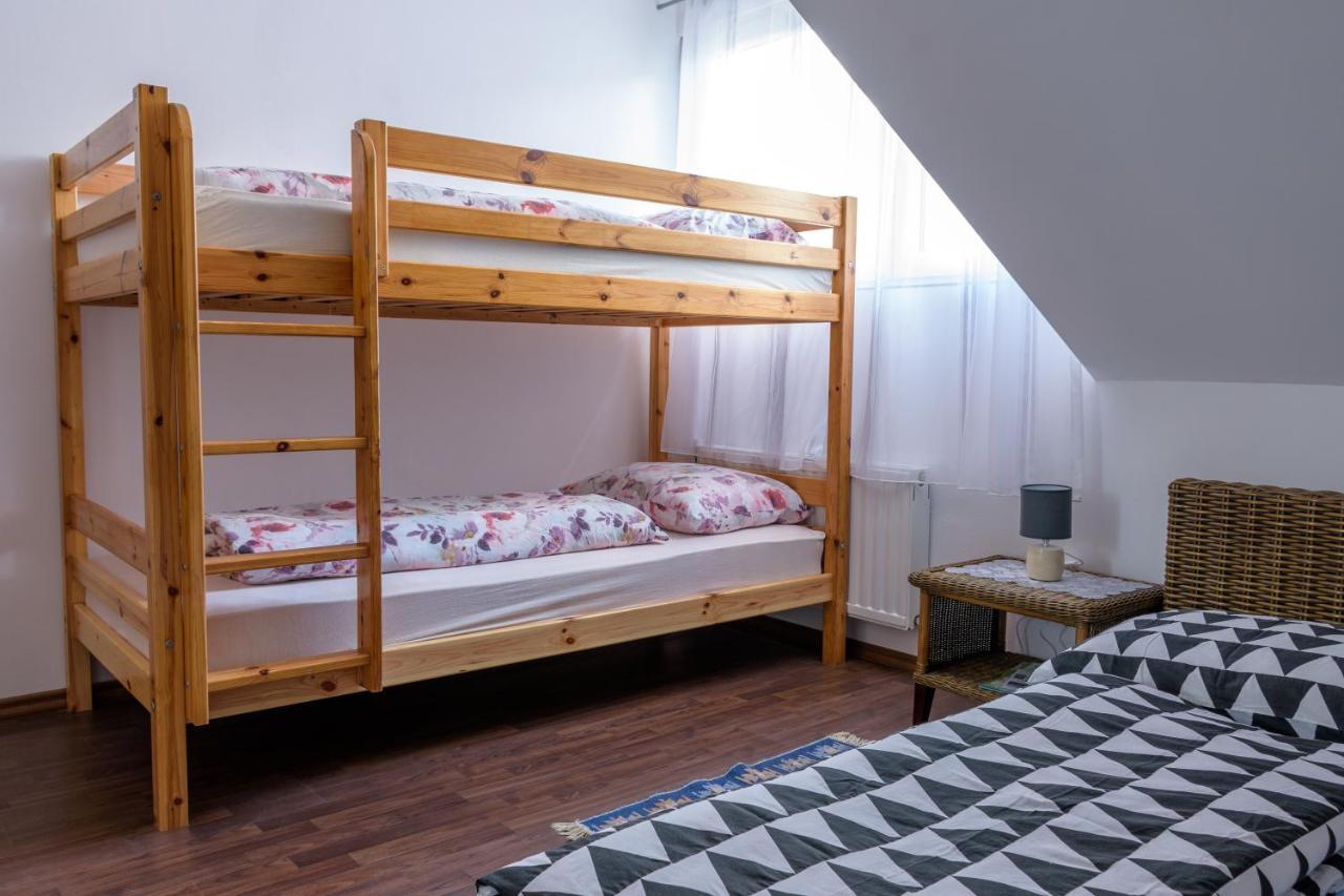 Apartmaji Slatenik بوويتش المظهر الخارجي الصورة
